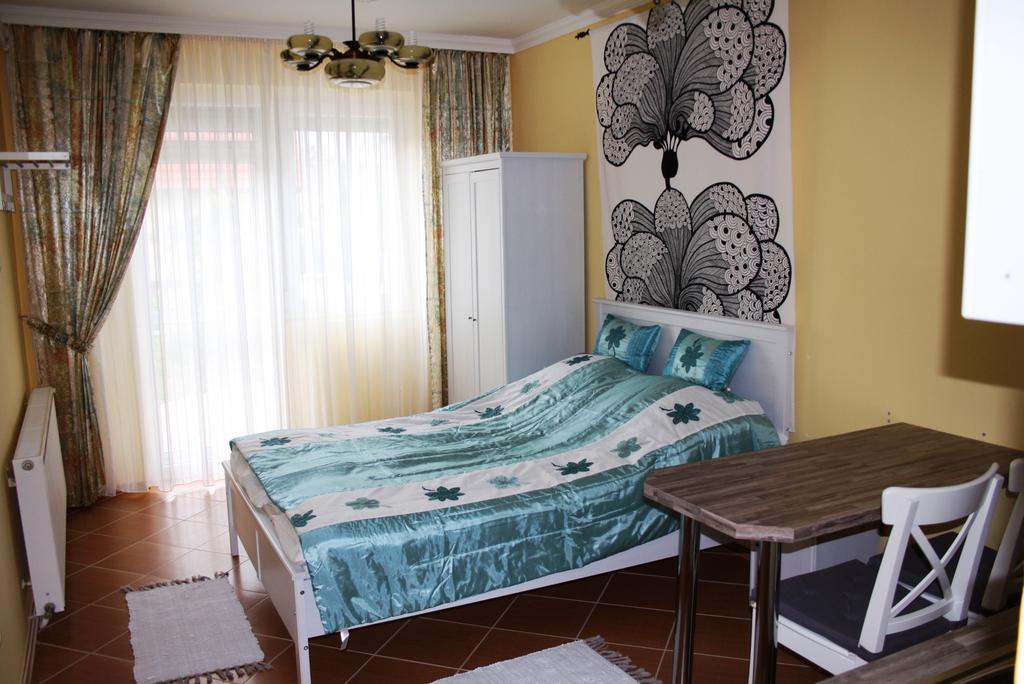 Fonix Apartmanhaz Apartamento Hajdúszoboszló Quarto foto