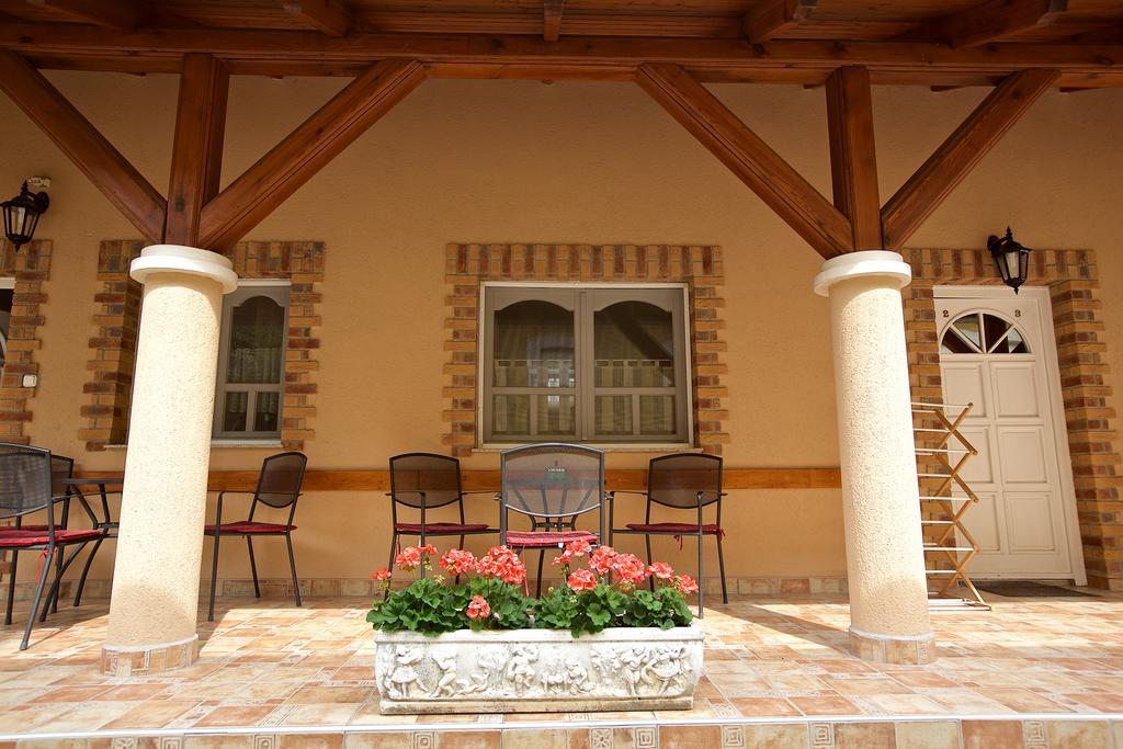 Fonix Apartmanhaz Hajdúszoboszló Exterior foto